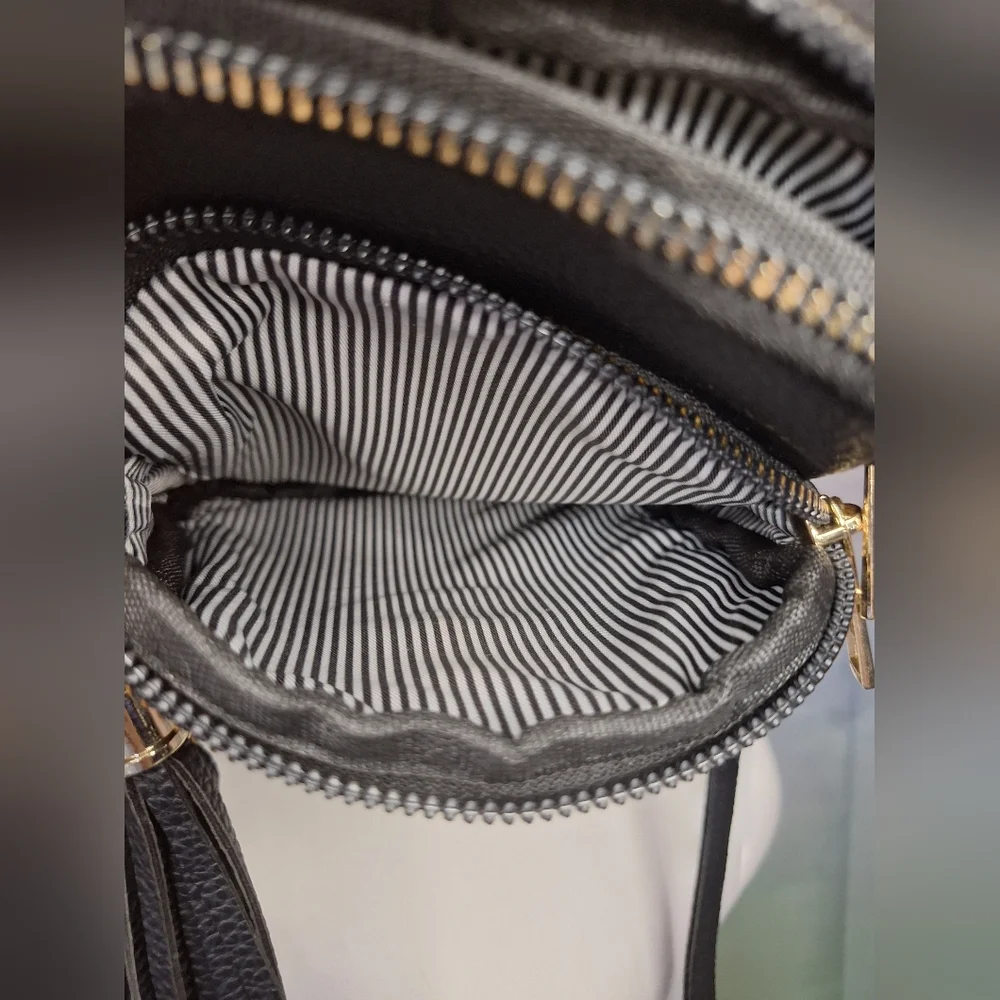 Fashion Black Gold Crossbody Bag Adjustable Strap Tassel